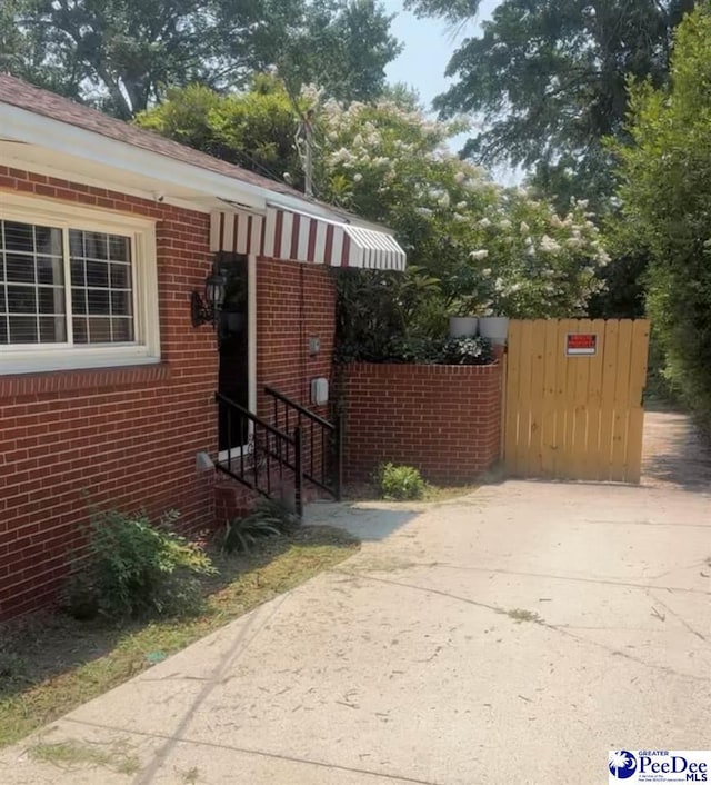 1009 Nandina St, Hartsville, SC 29550 - photo 2