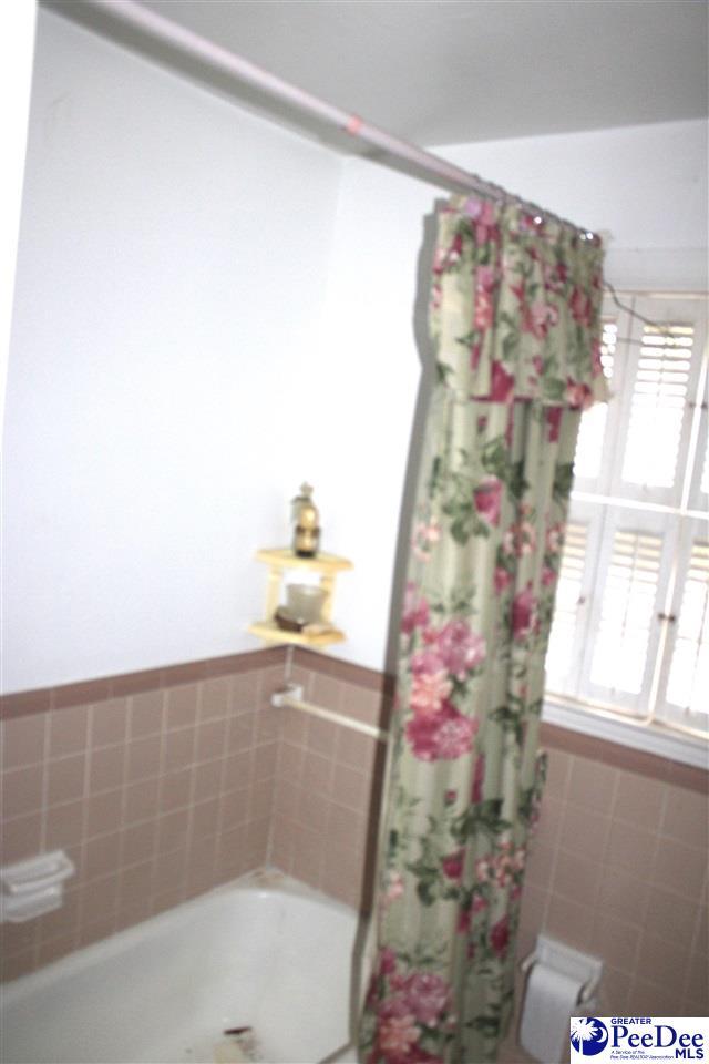 419 N Jackson St, Kingstree, SC 29556 - photo 21