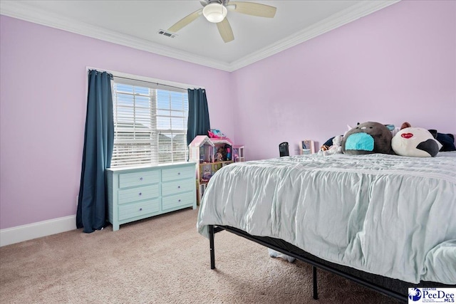 bedroom featuring visible vents, ceiling fan, baseboards, ornamental molding, and light carpet