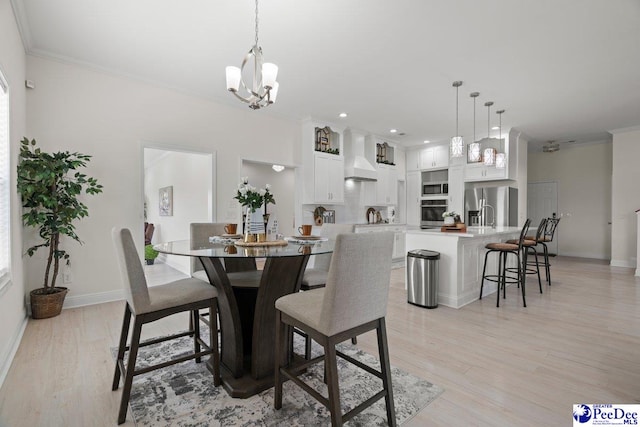 1613 Timmonsvillel Hwy, Darlington, SC 29532 - dining space featuring ornamental molding, light wood-type flooring, a chandelier, and recessed lighting