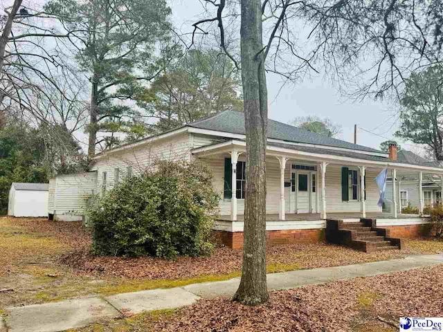 view of front of house featuring covered porch