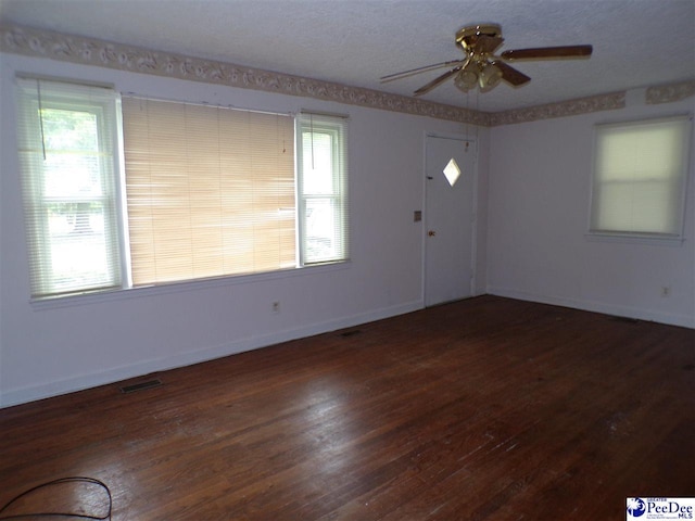 207 Mcdaniels St, Mullins, SC 29574 - photo 3