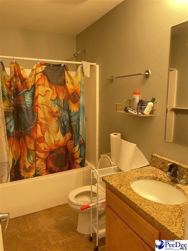3007 Colton Dr, Florence, SC 29506 - bathroom with toilet, vanity, and shower / bath combo
