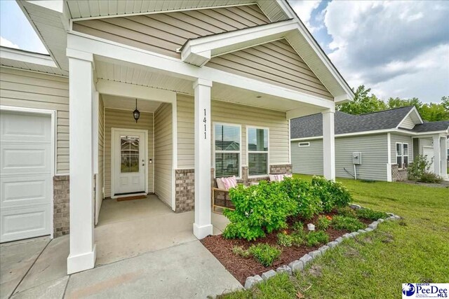 1411 Bourbon Dr, Florence, SC 29501 - photo 2