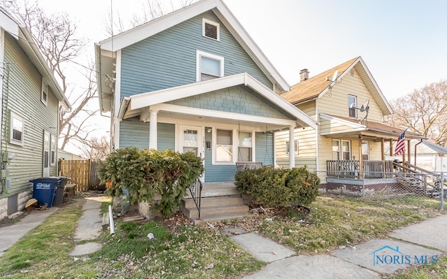 view of front of property featuring covered porch