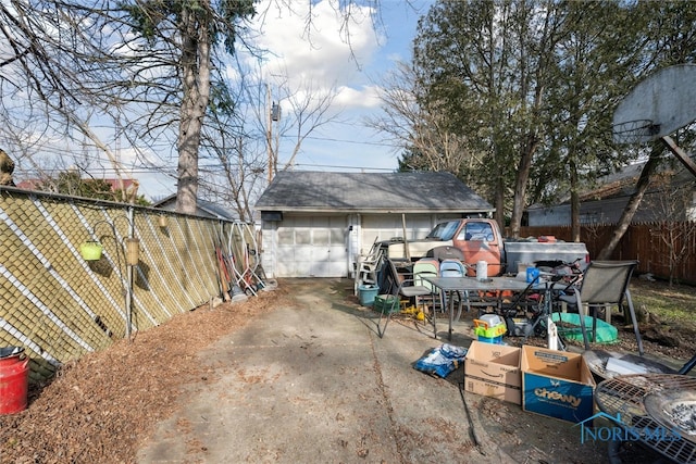 view of yard featuring a garage