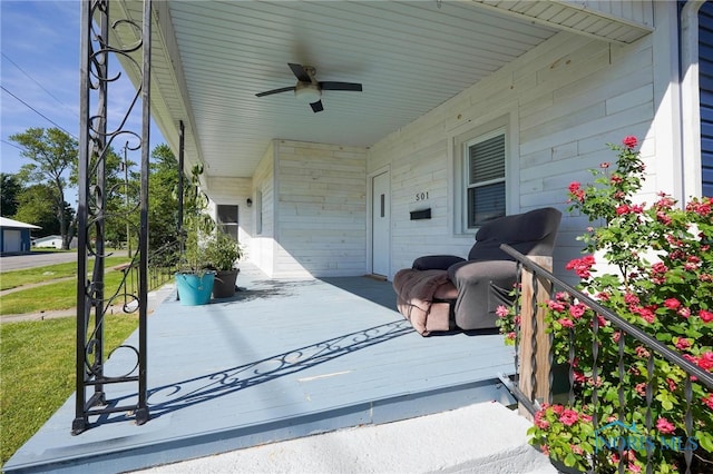 view of patio with ceiling fan