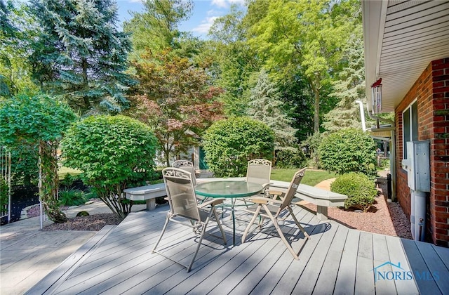 view of wooden deck