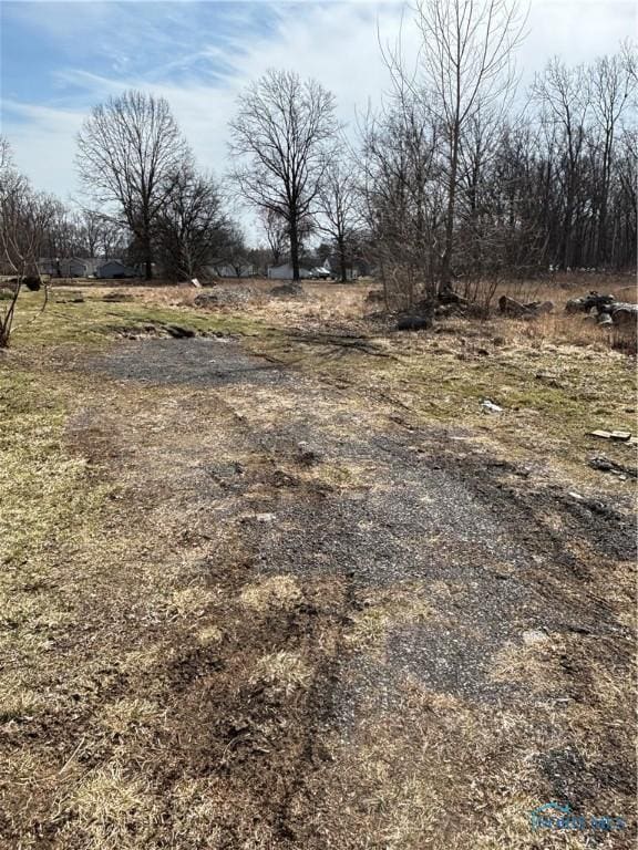 2946 Elmwood Dr, Sylvania, OH 43560