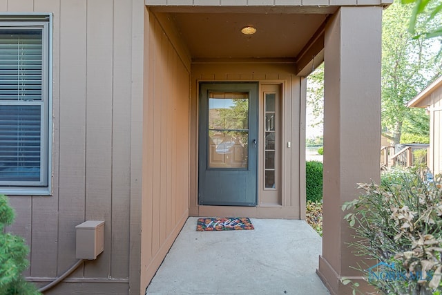 view of property entrance