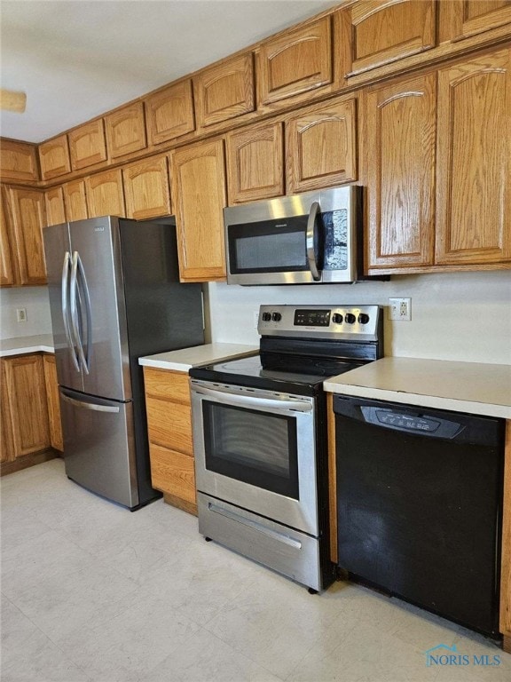 kitchen featuring appliances with stainless steel finishes