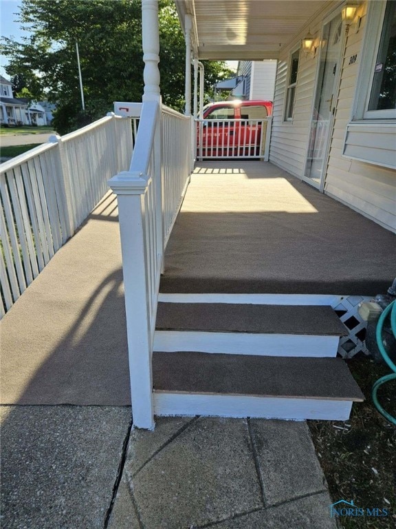 exterior space with a porch