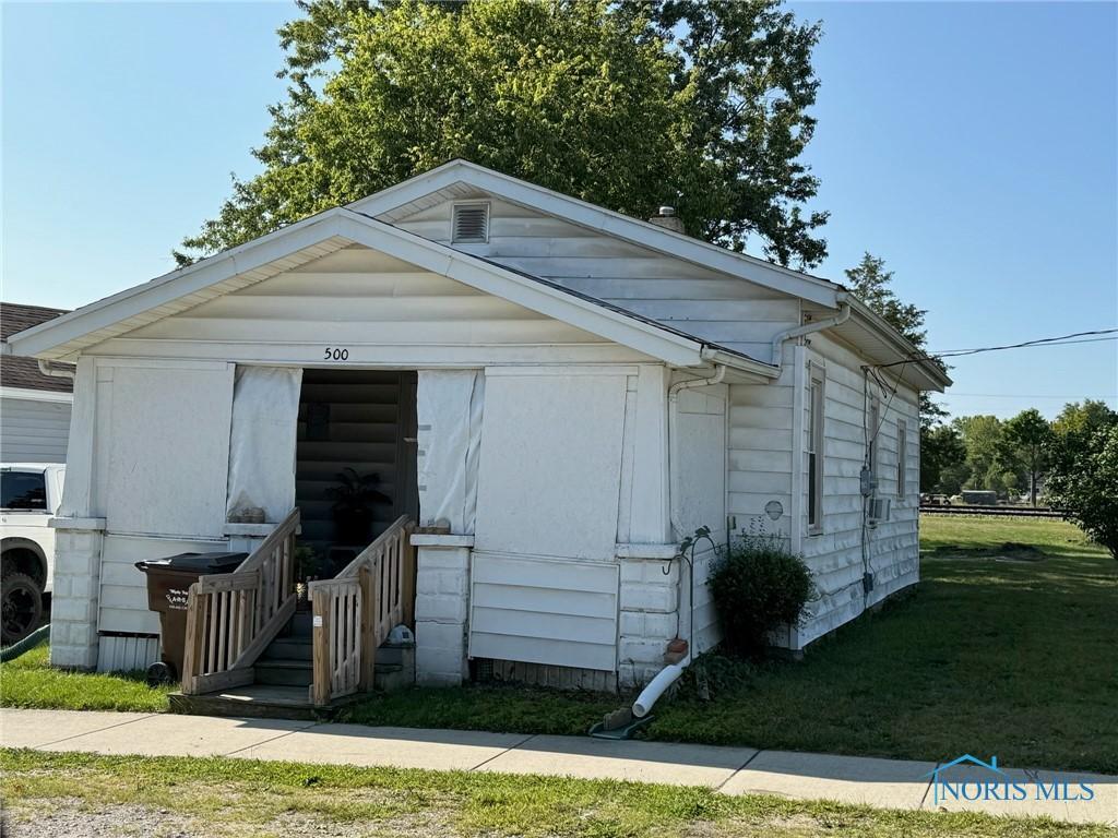 500 E Court St, Montpelier, OH 43543 - photo 1