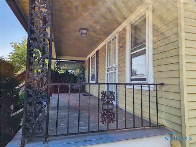 view of patio featuring a porch