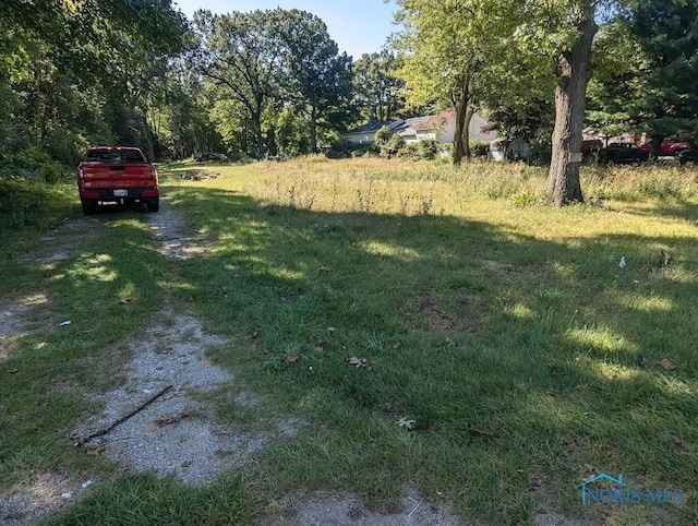10605 Old State Line Rd, Swanton, OH 43558