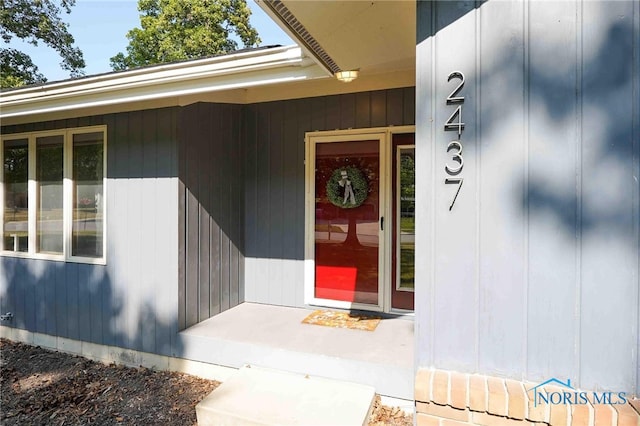 view of entrance to property