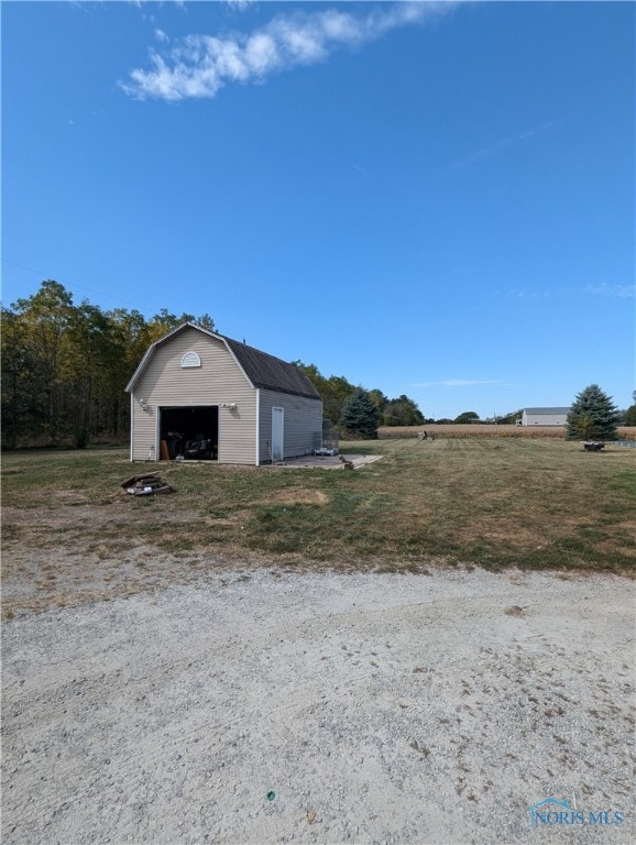 exterior space featuring a rural view