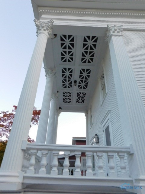 view of exterior details