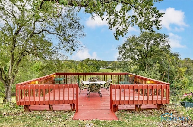 view of wooden deck