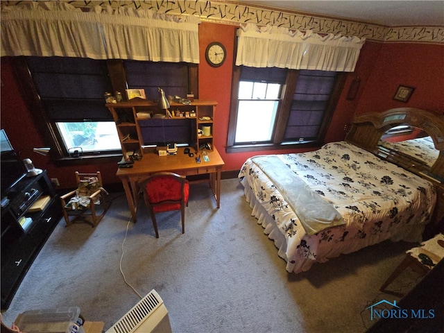 bedroom featuring carpet flooring