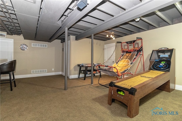 rec room featuring carpet