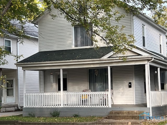 view of front of home with covered porch