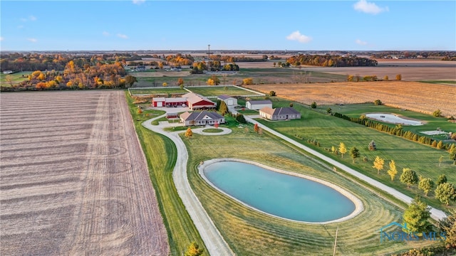 exterior space featuring a rural view