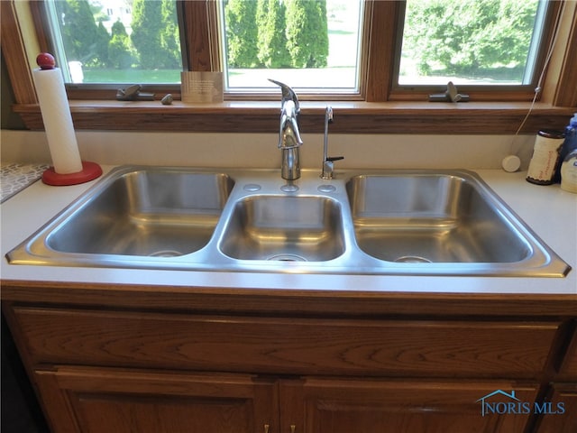 room details with sink