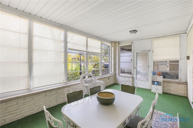 view of sunroom / solarium