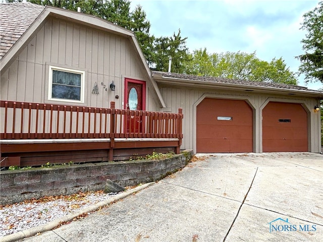 ranch-style house with a garage