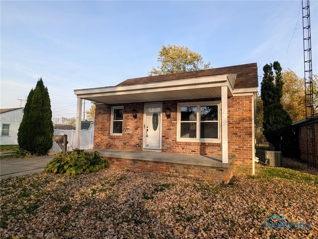 view of front of home featuring covered porch