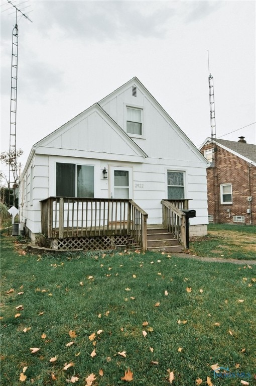 Listing photo 2 for 2922 111th St, Toledo OH 43611