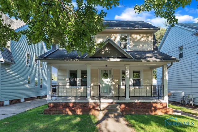 bungalow-style house with covered porch