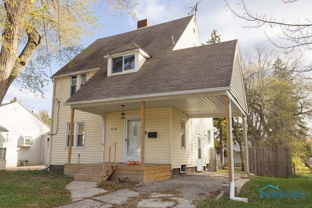 view of front facade with covered porch