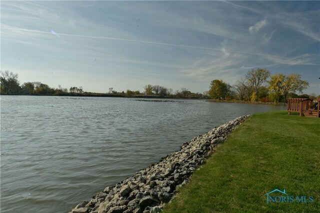 61 N Harbors End Dr, Port Clinton, OH 43452 - water view