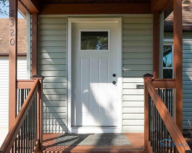 view of entrance to property