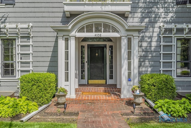 view of property entrance