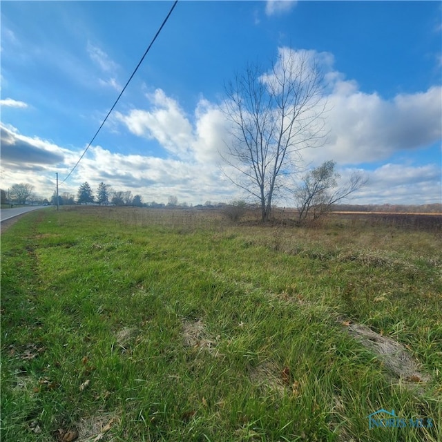 Listing photo 2 for 0 Stetzer Rd, Bucyrus OH 44820