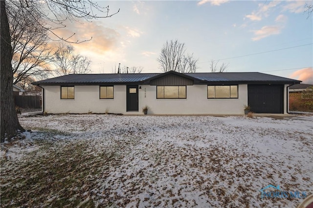 view of front of house featuring a garage