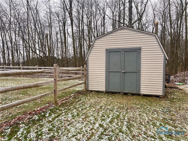 view of outbuilding