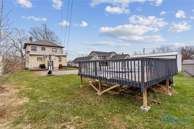 exterior space featuring a lawn