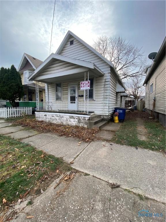 bungalow-style home featuring a porch