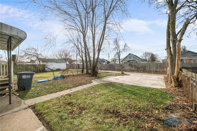 view of yard with a patio area