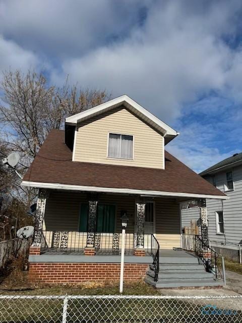 view of front of property featuring covered porch