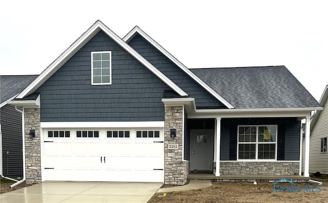 2261 Falling Waters Ln, Perrysburg OH, 43551, 2 bedrooms, 2 baths house for sale