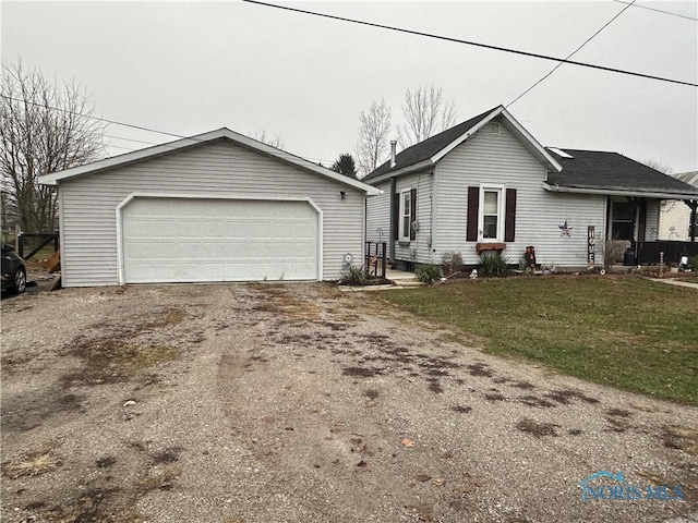 single story home with a front yard