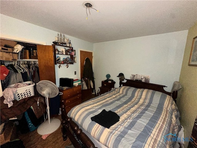 bedroom with a closet