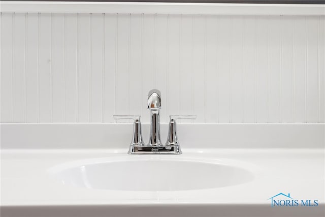 interior details featuring sink