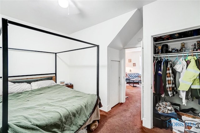 bedroom with carpet, a closet, and ceiling fan