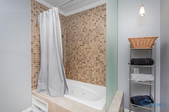 bathroom with shower / bath combo with shower curtain and ornamental molding